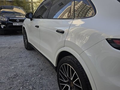 PORSCHE CAYENNE - 6