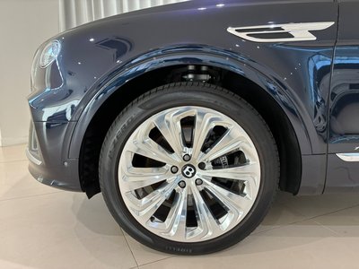 2025 Bentley BENTAYGA 照片 6