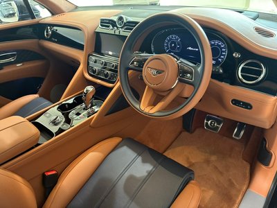 2025 Bentley BENTAYGA 照片 8