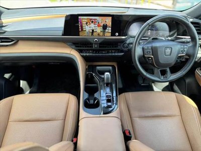 2024 Toyota CROWN SPORT 照片 2
