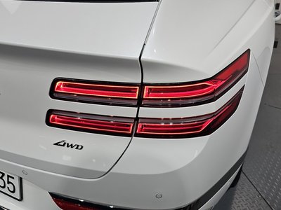 GENESIS GV80 - 10