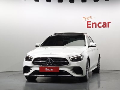 MERCEDES-BENZ E-CLASS - 2