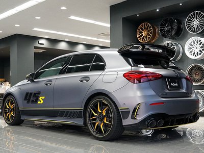 صورة 3 لـ 2025 Mercedes-BENZ A-CLASS AMG