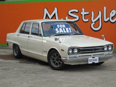 NISSAN SKYLINE
