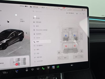 2025 Tesla MODEL Y — миниатюра 23