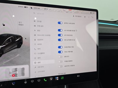 2025 Tesla MODEL Y — миниатюра 26