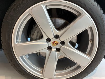 2019 Porsche MACAN — фото 9