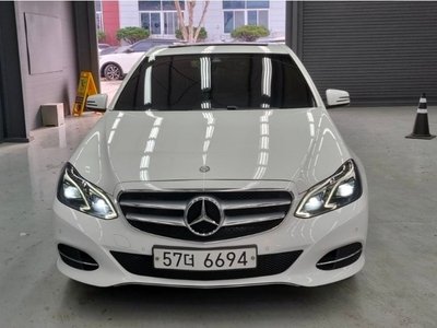 MERCEDES-BENZ E-CLASS - 2