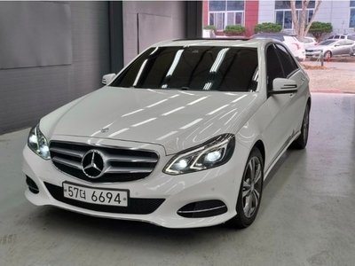 MERCEDES-BENZ E-CLASS - 1