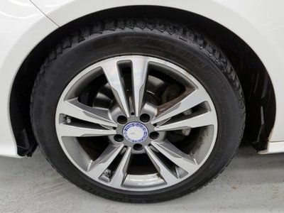 MERCEDES-BENZ E-CLASS - 8