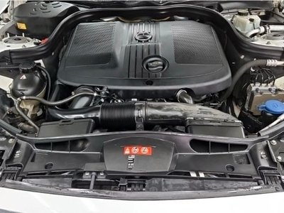 MERCEDES-BENZ E-CLASS - 7