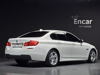 BMW 5 SERIES - 4