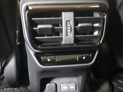 صورة مصغرة 14 لـ 2025 Lexus NX