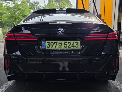 صورة 3 لـ 2025 BMW I5