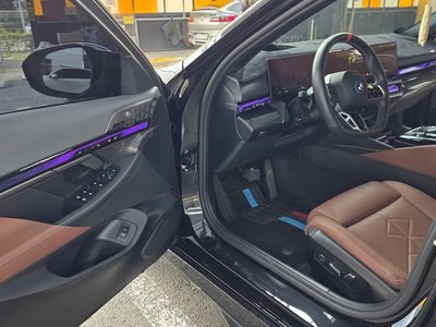 صورة 7 لـ 2025 BMW I5
