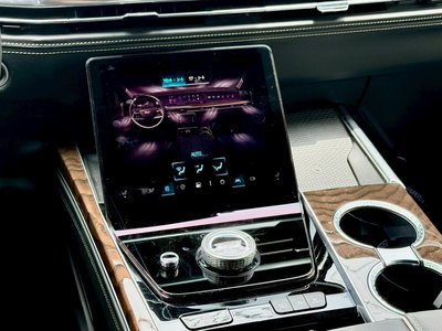 2025 Cadillac ESCALADE — миниатюра 44