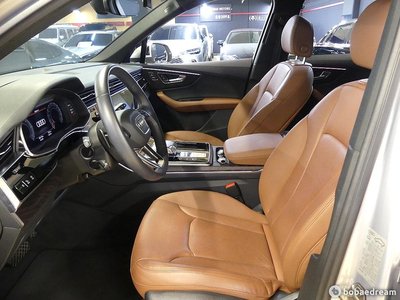 AUDI Q7 - 10
