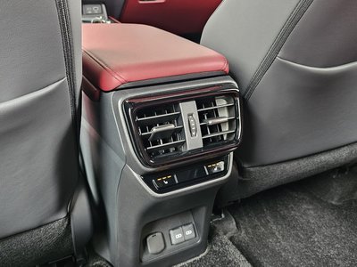 صورة مصغرة 25 لـ 2025 Lexus NX