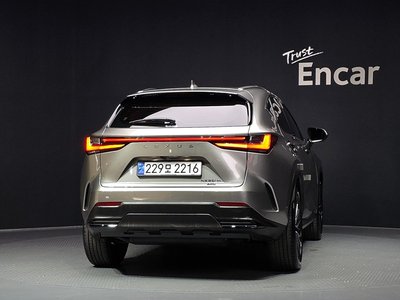LEXUS NX - 4