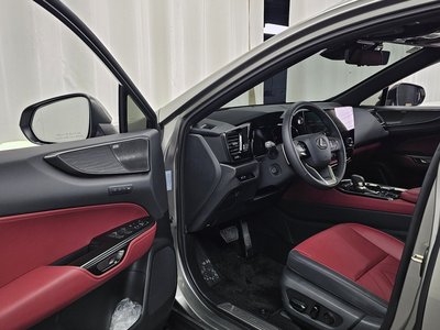 صورة مصغرة 13 لـ 2025 Lexus NX