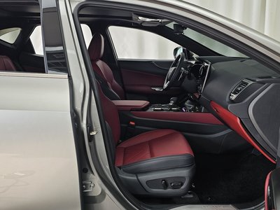 صورة مصغرة 17 لـ 2025 Lexus NX