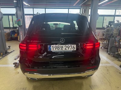 MERCEDES-BENZ GLB - 3