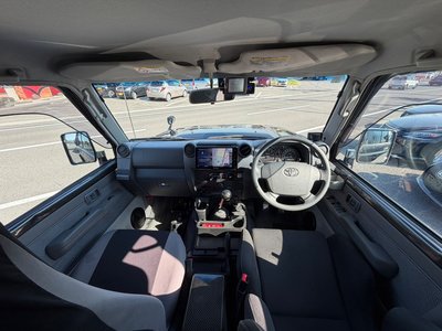 2015 Toyota LAND CRUISER 70 PICKUP 照片 41