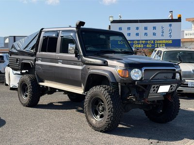 TOYOTA LAND CRUISER 70 PICKUP