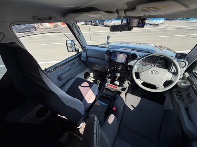 2015 Toyota LAND CRUISER 70 PICKUP 照片 44