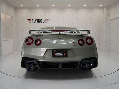 NISSAN GT-R - 6