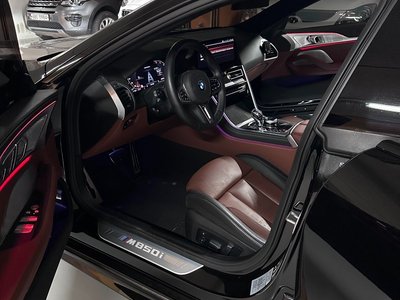 BMW 8 SERIES - 5