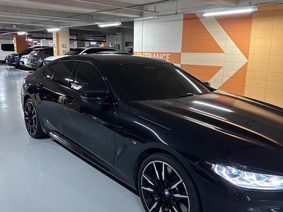 BMW 8 SERIES - 2