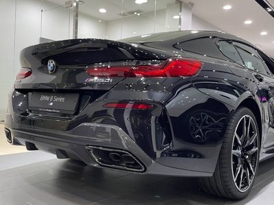 BMW 8 SERIES - 4
