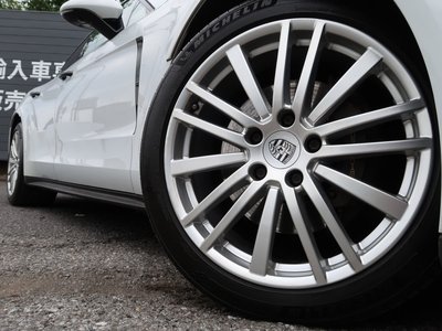 PORSCHE PANAMERA - 2
