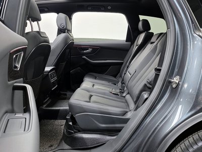 2021 AUDI Q7 — миниатюра 11