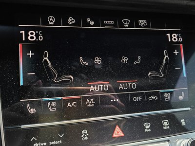 2021 AUDI Q7 — миниатюра 16