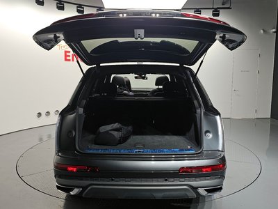2021 AUDI Q7 — миниатюра 20