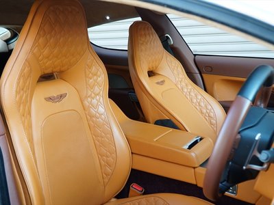 ASTON MARTIN RAPIDE - 5