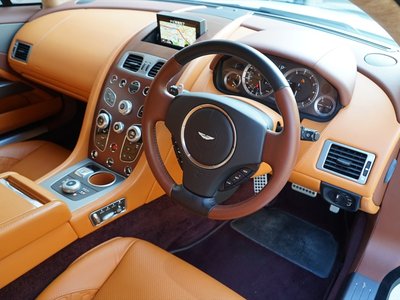 ASTON MARTIN RAPIDE - 4