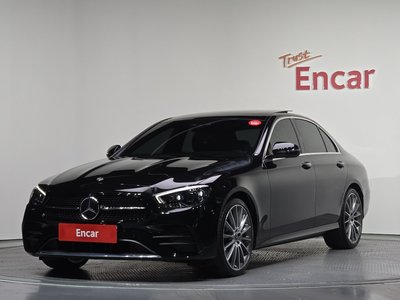 MERCEDES-BENZ E-CLASS - 1