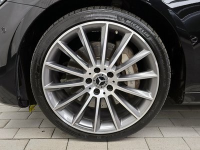 MERCEDES-BENZ E-CLASS - 6