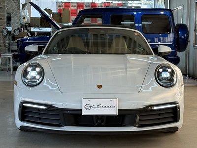 PORSCHE 911 CABRIOLET - 6