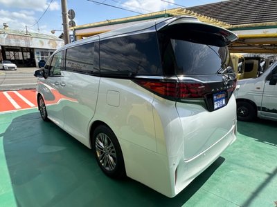 TOYOTA ALPHARD - 4