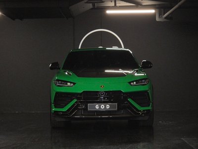 صورة 1 لـ 2024 Lamborghini URUS