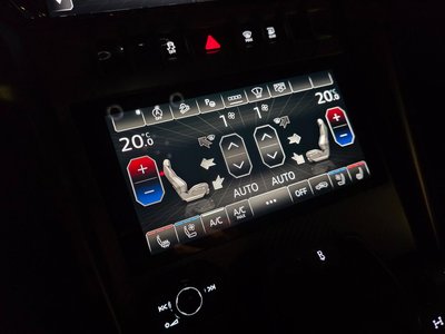 صورة مصغرة 12 لـ 2024 Lamborghini URUS