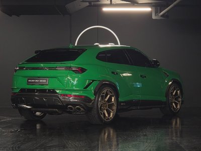 صورة 2 لـ 2024 Lamborghini URUS