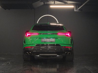 صورة 3 لـ 2024 Lamborghini URUS