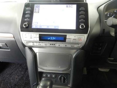 TOYOTA LAND CRUISER PRADO - 7