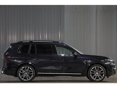 BMW X7 - 7