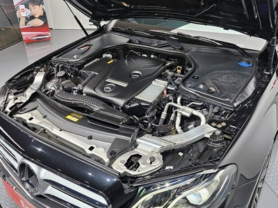 MERCEDES-BENZ E-CLASS - 7